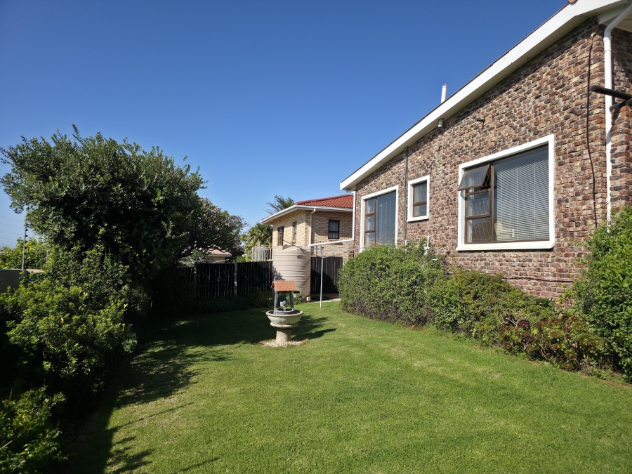 4 Bedroom Property for Sale in Noorsekloof Eastern Cape